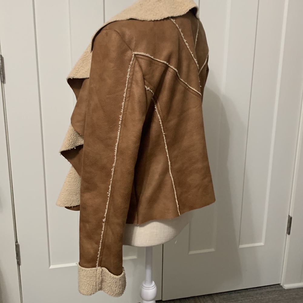 Warm Flowy Fall Jacket - image 5